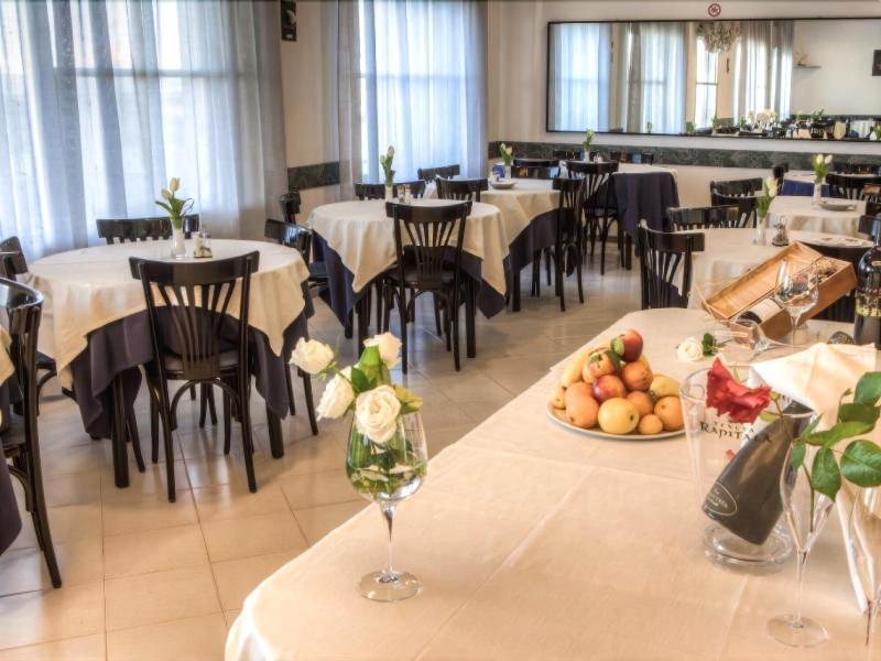 Albergo Aquila Rimini Esterno foto